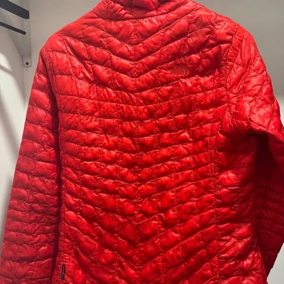 The North Face Women's Red Down Jacket Size Large - Picture 3 of 5